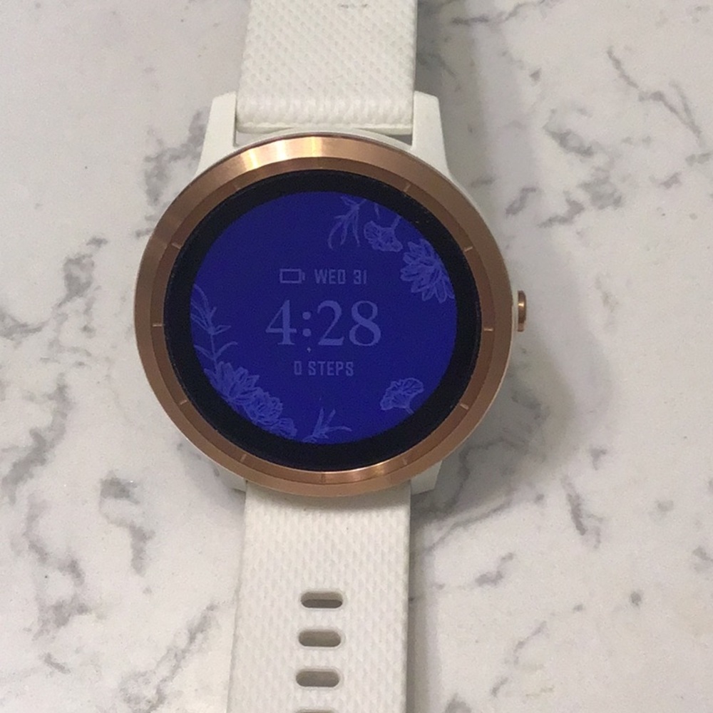 Garmin vivoactive 3 Rose Gold Case with White Band - Picture 3 of 4